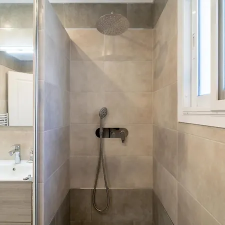 Sandra Luxury דירה